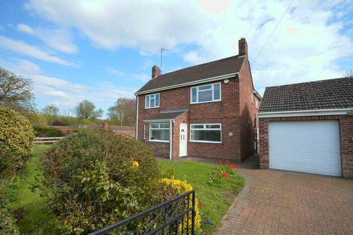 3 Bedroom Detached House To Rent In Folksworth Road, Norman Cross, Peterborough, PE7