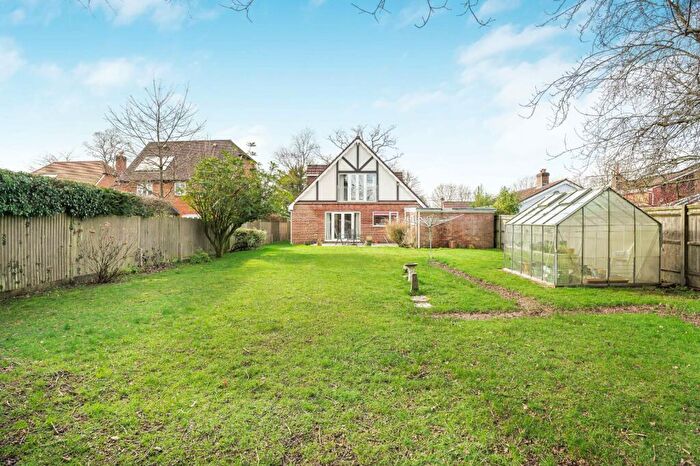 5 Bedroom Detached House For Sale In Boyneswood Road, Medstead, Alton, Hampshire, GU34