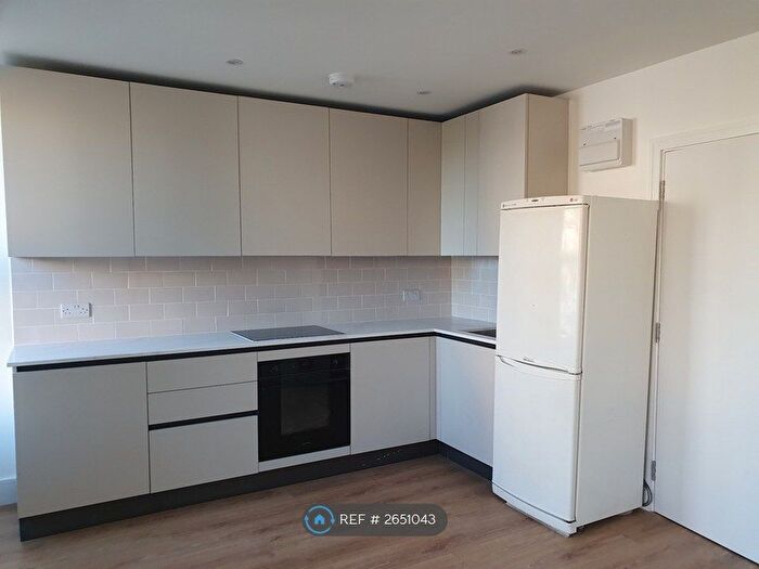 1 Bedroom Flat To Rent In Cromwell Avenue, London, N6