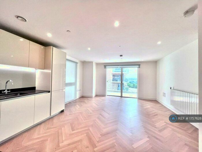 1 Bedroom Flat To Rent In Birch House, London, SE3