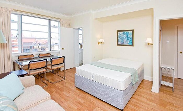 Apartment To Rent In Gloucester Place, Marylebone, London, NW1