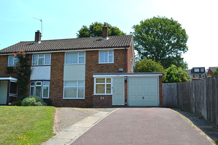 3 Bedroom Semi-Detached House For Sale In Ridgeway, Pembury, TN2