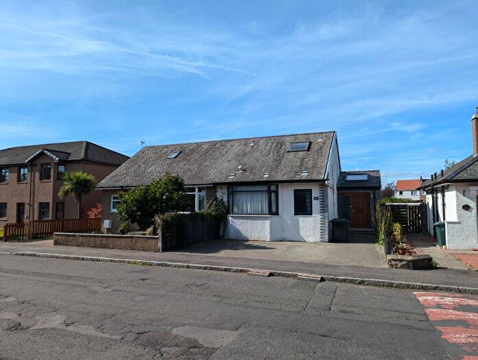 3 Bedroom Semi-Detached House To Rent In Ladywell Avenue, Edinburgh, Midlothian, EH12