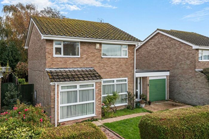 4 Bedroom Detached House For Sale In Cornwallis Avenue, Folkestone, CT19