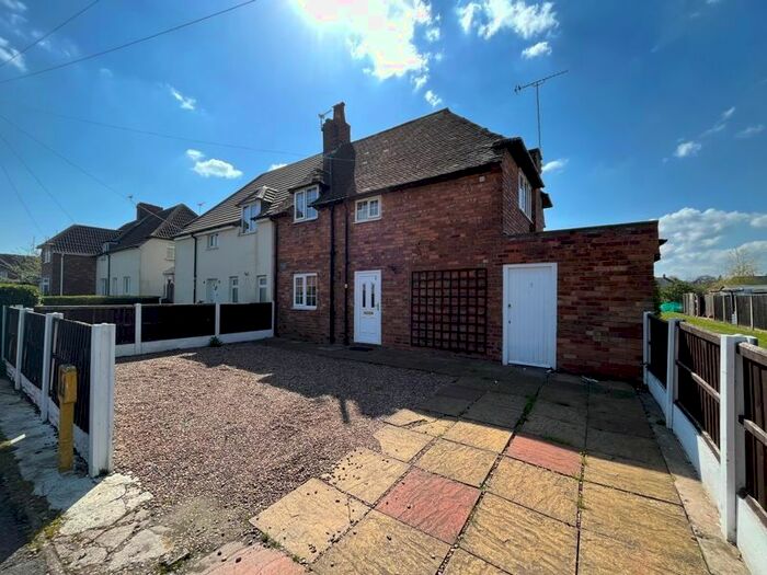 3 Bedroom Semi-Detached House To Rent In Milnercroft, Retford, DN22