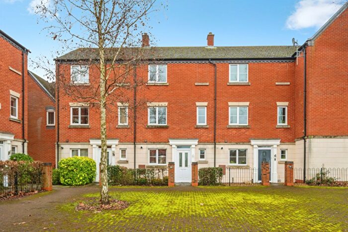 3 Bedroom Terraced House For Sale In Agincourt Road, Lichfield, WS14