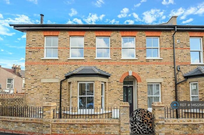4 Bedroom End Of Terrace House To Rent In Oglander Road, London, SE15