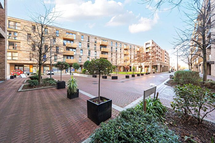 3 Bedroom Flat For Sale In Yeoman Street, Deptford, London, SE8