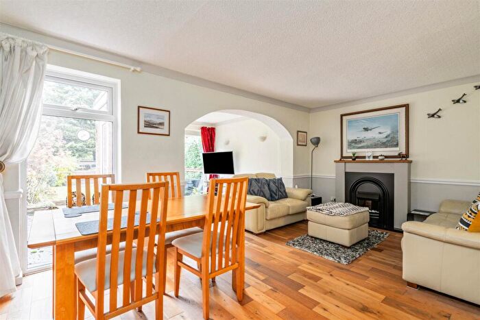 3 Bedroom Terraced House For Sale In Milholme Green, Solihull, B92