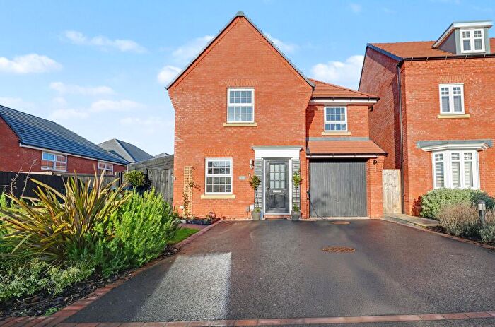3 Bedroom Detached House For Sale In Sycamore Road, Market Harborough, LE16