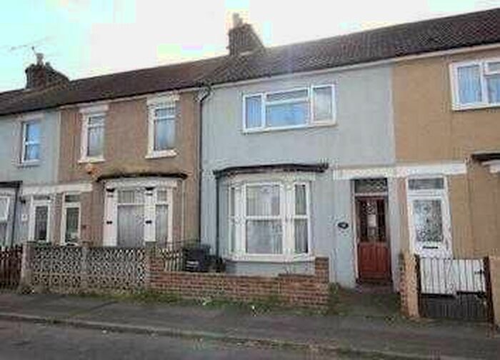 3 Bedroom Terraced House To Rent In Waterton Avenue, Gravesend, DA12