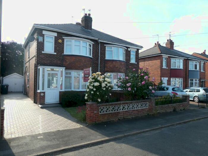 3 Bedroom Semi-Detached House To Rent In Thorntondale Road, Scawsby, DN5