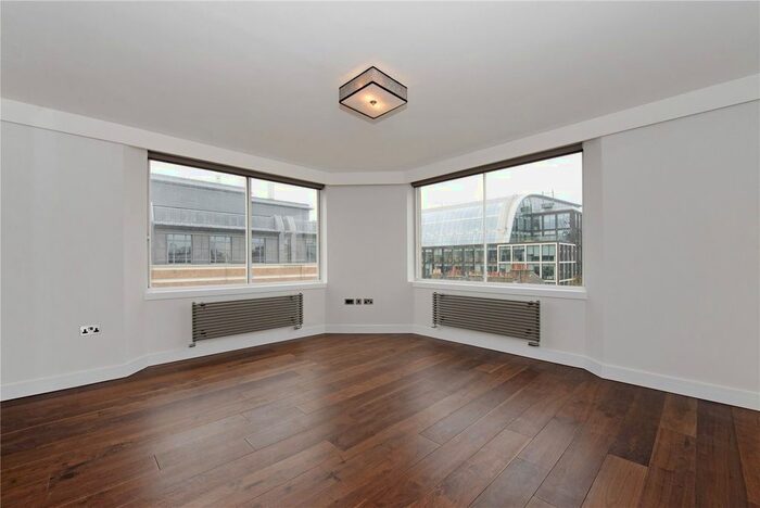 3 Bedroom Flat To Rent In St Pauls Court, Manchester Street, W1U