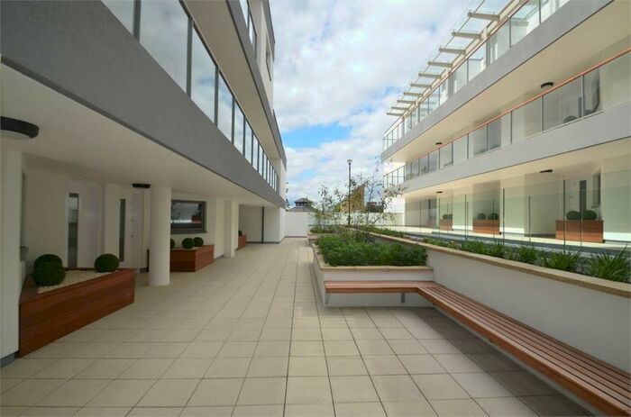 1 Bedroom Apartment To Rent In Flower Lane, Mill Hill, NW7