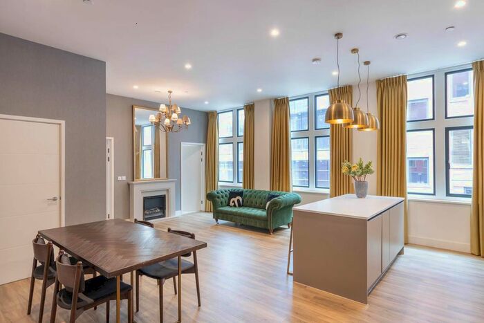 2 Bedroom Flat To Rent In The Lightwell, Cornwall Street, Birmingham, B3