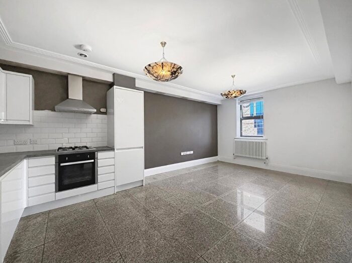 2 Bedroom Flat To Rent In Broadway, Peterborough, PE1