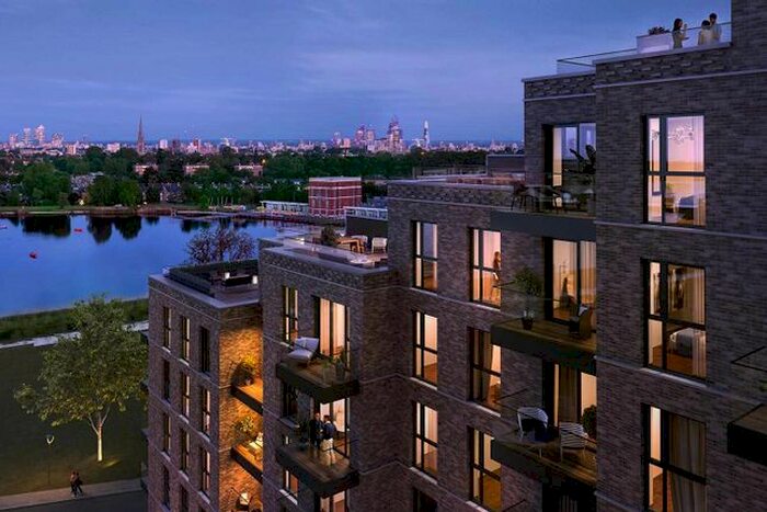 2 Bedroom Flat For Sale In Goodchild Road, London, N4