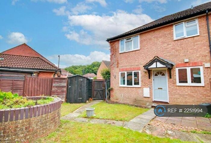 Studio To Rent In Bracklesham Close, Southampton, SO19