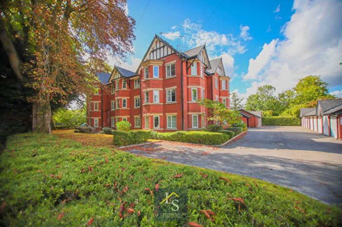 2 Bedroom Flat For Sale In The Crescent, St. James Lodge, SK3