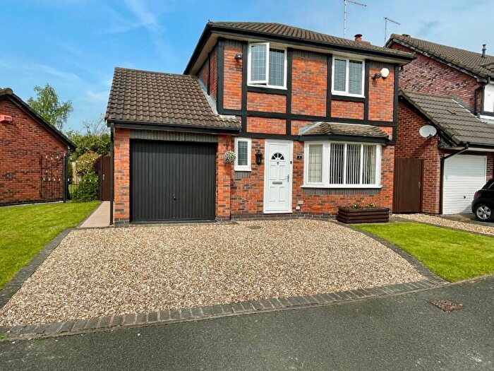 3 Bedroom Detached House For Sale In Courtney Road, Saltney, Chester, CH4