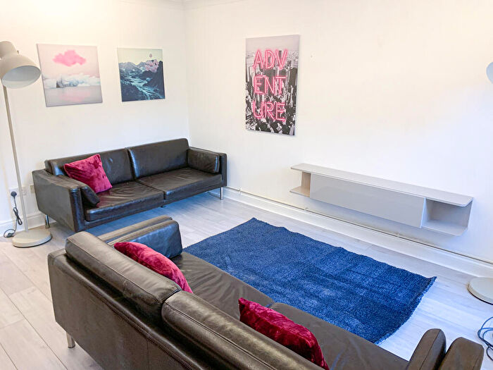 6 Bedroom Terraced House To Rent In Spear Road, Southampton, SO14