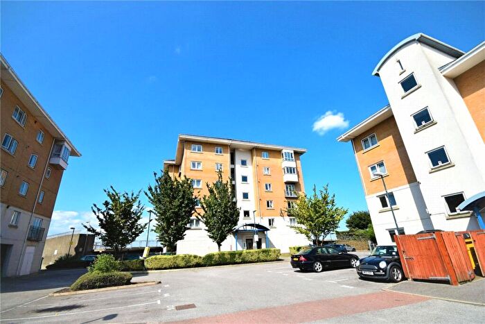 2 Bedroom Flat To Rent In Cutter House, Macarthur Close, Erith, DA8