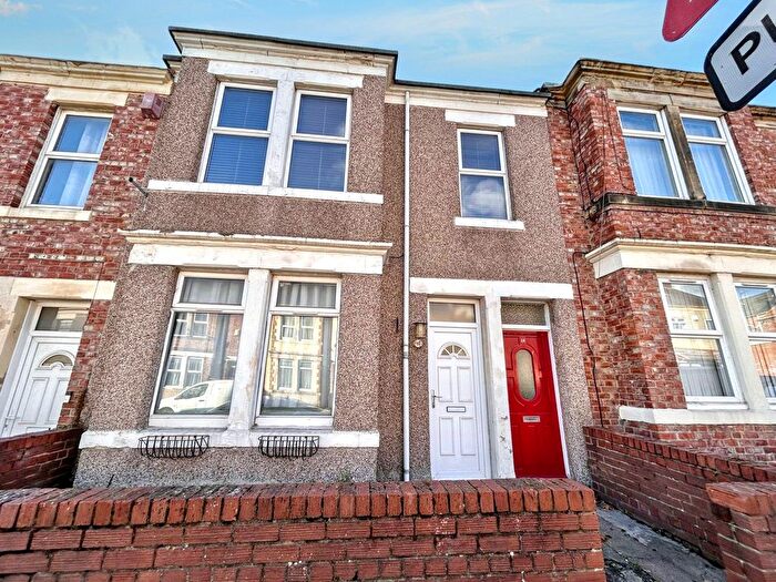 3 Bedroom Flat For Sale In Eastbourne Avenue, Gateshead, NE8