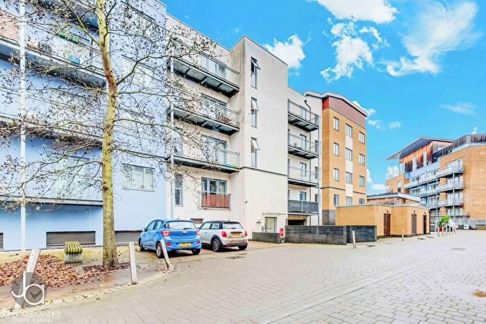 2 Bedroom Apartment For Sale In Pier Wharf, Quayside Drive, Colchester, CO2