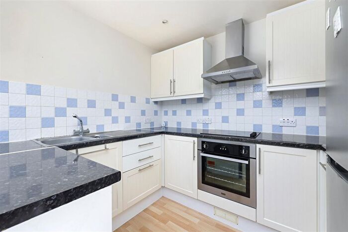1 Bedroom Flat For Sale In Griffin Close, London, NW10