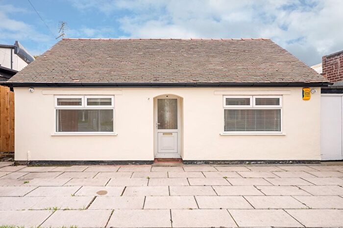 2 Bedroom Flat For Sale In Cottage Lane, Ormskirk, L39