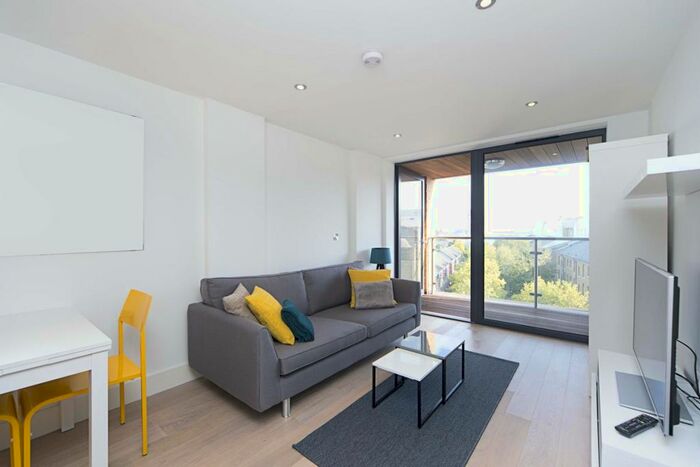 1 Bedroom Flat To Rent In Fairfield Road, London, E3