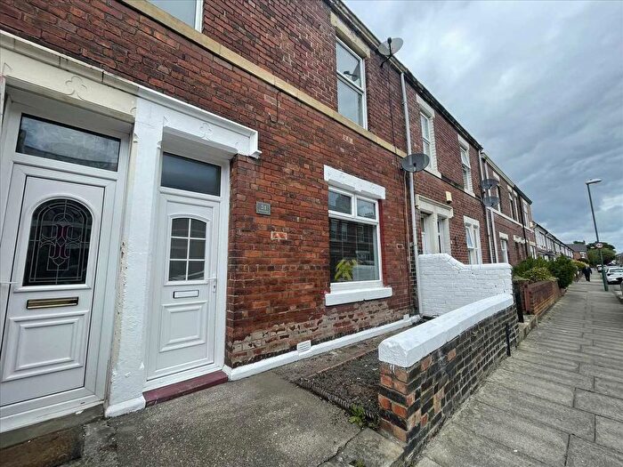 2 Bedroom Flat To Rent In Wansbeck Road, Jarrow, NE32