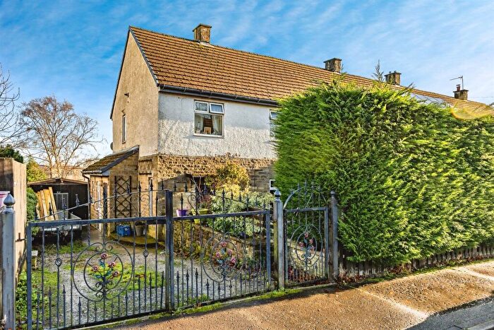 3 Bedroom Semi-Detached House For Sale In Newlands Avenue, Sowerby Bridge, HX6