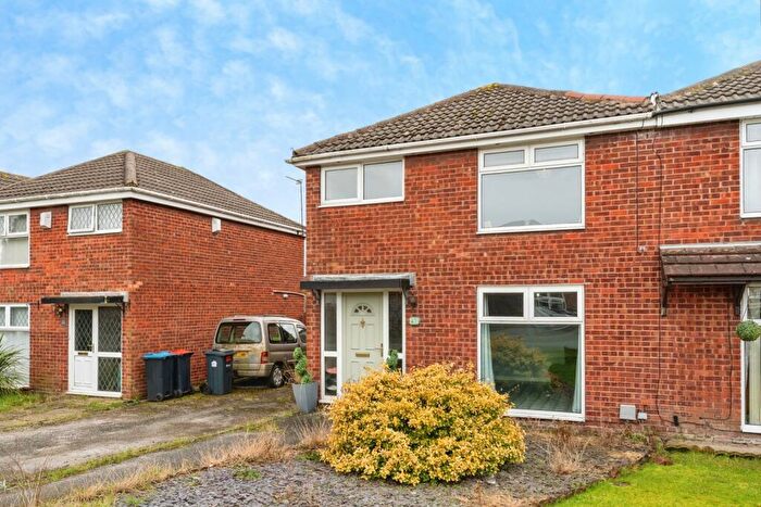 3 Bedroom Semi Detached House For Sale In Hallfield Drive, Elton, Chester, Cheshire, CH2