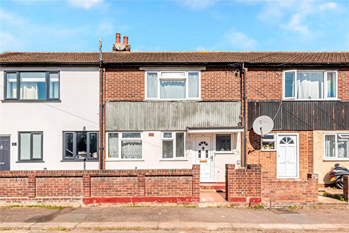 2 Bedroom Terraced House For Sale In Higham Place, Walthamstow, London, E17