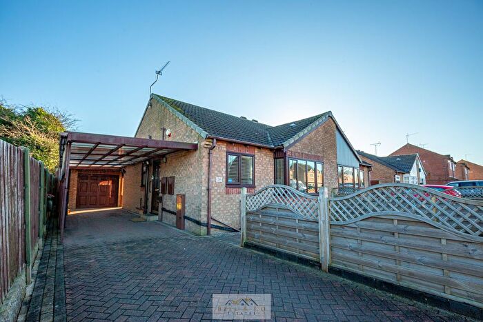 2 Bedroom Semi-Detached Bungalow For Sale In Park Lane, Dinnington, Sheffield, S25