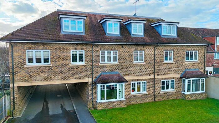 1 Bedroom Flat For Sale In Frimley Green Road, Frimley Green, Camberley, GU16