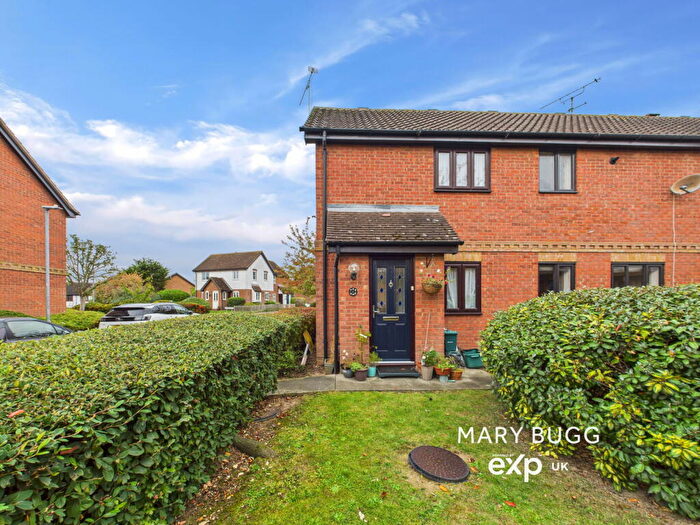 1 Bedroom Terraced House For Sale In Binley Road, Chelmsford, CM2