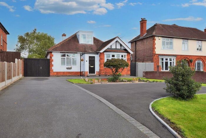 4 Bedroom Detached Bungalow To Rent In Blagreaves Lane, Littleover, Derby, DE23