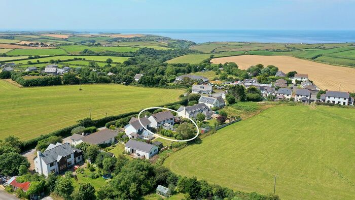 4 Bedroom Property For Sale In Pendoggett, St. Kew, Bodmin, PL30