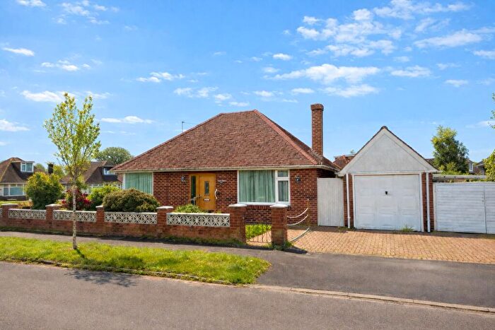3 Bedroom Detached Bungalow For Sale In Northlands Road, Totton, Southampton, SO40