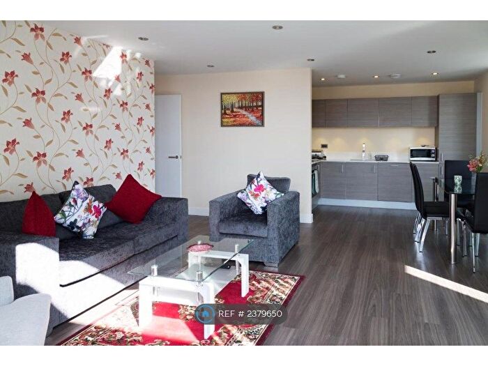 2 Bedroom Flat To Rent In Meade House, Cambridge, CB1