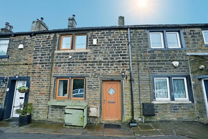 2 Bedroom Terraced House For Sale In New Barton, Hubberton, HX6