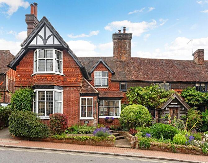 4 Bedroom Semi-Detached House For Sale In High Street, Cuckfield, RH17