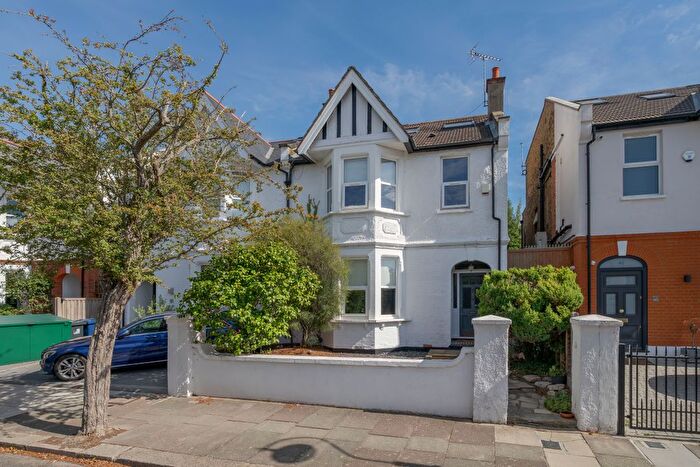 5 Bedroom Semi-Detached House For Sale In Waldemar Avenue, Ealing, W13