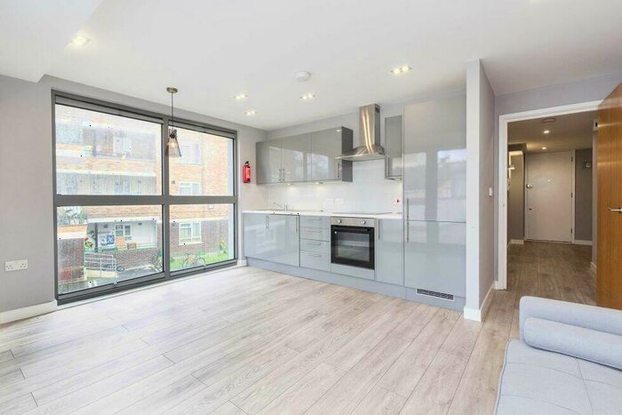 1 Bedroom Flat To Rent In Mintern Street, Old Street / Shoreditch Park, N1