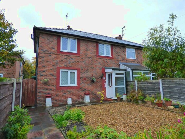 3 Bedroom Semi-Detached House To Rent In Thursby Avenue Withington, Manchester, M20