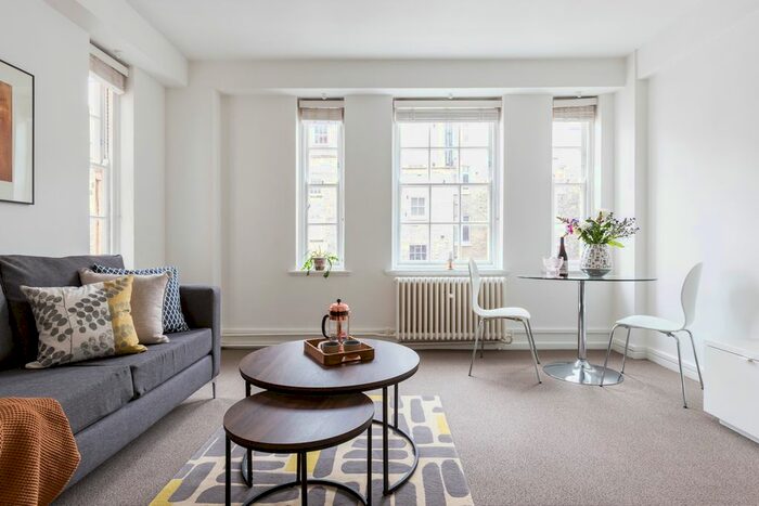 1 Bedroom Flat To Rent In Dolphin Square, London, SW1V