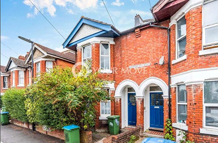 1 Bedroom Flat To Rent In Harborough Road, Southampton, Hampshire, SO15