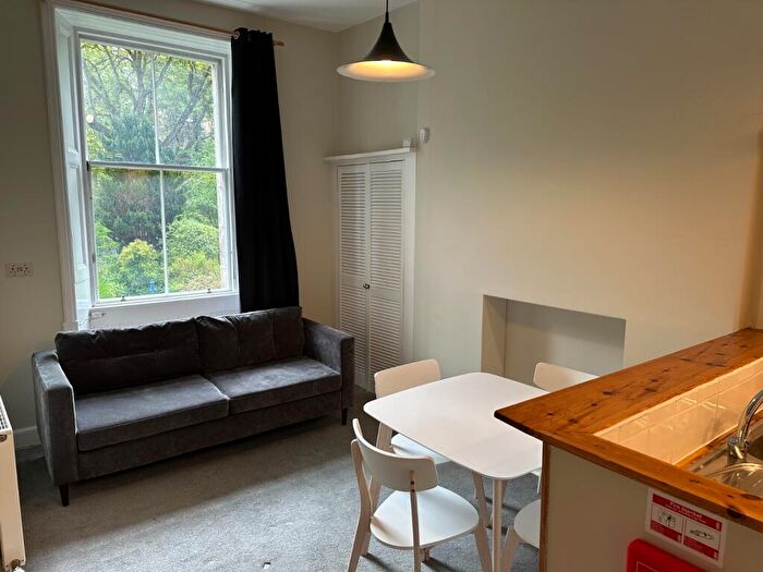 3 Bedroom Flat To Rent In Warrender Park Terrace, Marchmont, Edinburgh, EH9